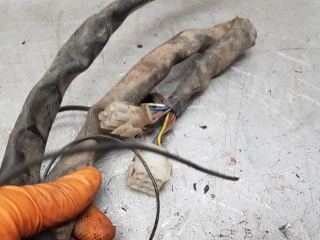 Fiat F Series F130, F140 Cab Electrical Wiring Cab Wiring Loom - Cables/ Alambres para Tractor: foto 5 Fiat F Series F130, F140 Cab Electrical Wiring Cab Wiring Loom - Cables/ Alambres para Tractor: foto 5
