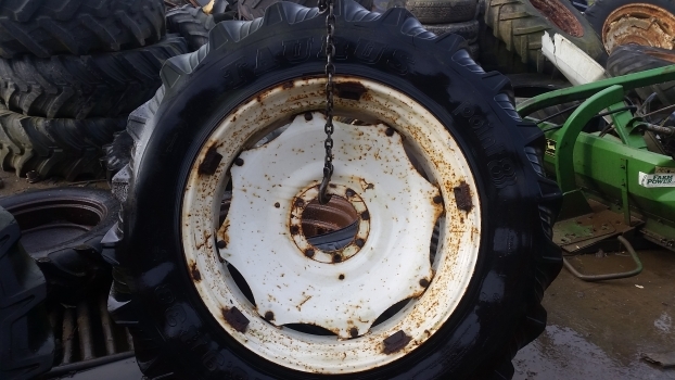 Fiat New Holland 90, 60, M, F Ser. 90-90 Rear Wheel Rim 15 X 38 5132488, 5185089 - Llanta para Tractor: foto 4 Fiat New Holland 90, 60, M, F Ser. 90-90 Rear Wheel Rim 15 X 38 5132488, 5185089 - Llanta para Tractor: foto 4