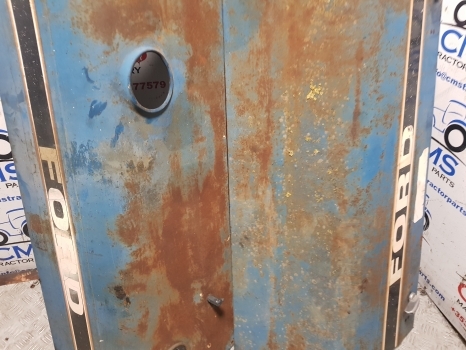 Ford 10 Series 5610, 6610, 7410, 7610, 6810 Sq Cab Bonnet Hood Panel 2 Holes - Capota para Tractor: foto 3 Ford 10 Series 5610, 6610, 7410, 7610, 6810 Sq Cab Bonnet Hood Panel 2 Holes - Capota para Tractor: foto 3