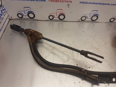 Ford 10 Series Brake Rod With Valve For Ap Cab 83926735, 83925150, 83992711 - Piezas de freno para Tractor: foto 2 Ford 10 Series Brake Rod With Valve For Ap Cab 83926735, 83925150, 83992711 - Piezas de freno para Tractor: foto 2