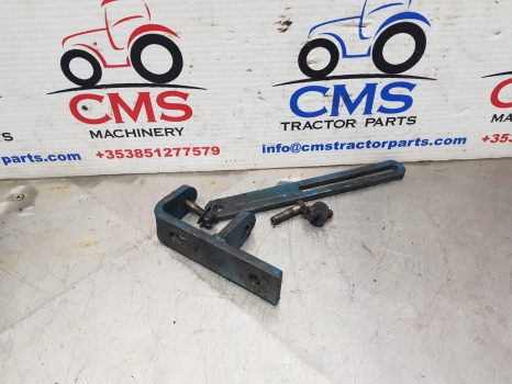 Ford 2810, 4610, 4600 Alternator Bracket Kit D3nn10239a, 81837759 - Alternador para Maquinaria agrícola: foto 1 Ford 2810, 4610, 4600 Alternator Bracket Kit D3nn10239a, 81837759 - Alternador para Maquinaria agrícola: foto 1