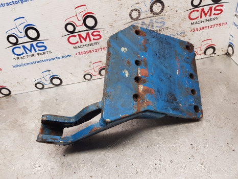 Ford 40 Series 5640, 6640, 7840, 8240, 8340 Lift Assistor Bracket Lhs 82031397 - Hidráulica: foto 2 Ford 40 Series 5640, 6640, 7840, 8240, 8340 Lift Assistor Bracket Lhs 82031397 - Hidráulica: foto 2