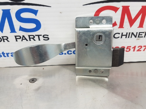 Ford 4000, 3000, 5000, 6600 Series, Door Slam Lock Lhs 81822792 - Puerta y piezas: foto 1 Ford 4000, 3000, 5000, 6600 Series, Door Slam Lock Lhs 81822792 - Puerta y piezas: foto 1