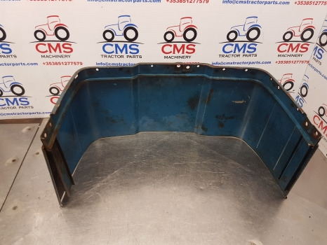 Ford 5610, 7910. Cab Hood Extension Panel 298mm Width E1nn16n916bb18b - Carrocería y exterior: foto 3 Ford 5610, 7910. Cab Hood Extension Panel 298mm Width E1nn16n916bb18b - Carrocería y exterior: foto 3