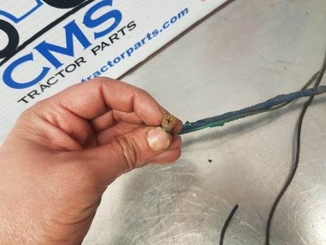 Ford 5610, Tw, 10, 600 Series Wiring Loom Heater Control D5nn18c346d - Cables/ Alambres para Tractor: foto 4 Ford 5610, Tw, 10, 600 Series Wiring Loom Heater Control D5nn18c346d - Cables/ Alambres para Tractor: foto 4