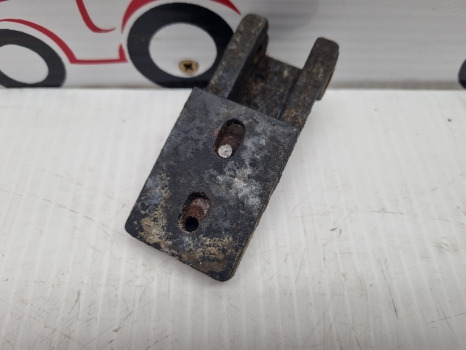 Ford 6610 Q Cab Rear Window Latch Lh/rh 83909519, D6nn94408n01a,83909518 - Puerta y piezas: foto 5 Ford 6610 Q Cab Rear Window Latch Lh/rh 83909519, D6nn94408n01a,83909518 - Puerta y piezas: foto 5