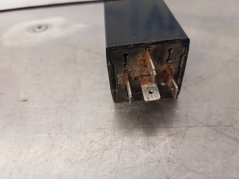 Ford 7840, 6640, 7740, 8240 Time Relay F0nn14n135ba, 84589329, 81867839 - Relé para Tractor: foto 3 Ford 7840, 6640, 7740, 8240 Time Relay F0nn14n135ba, 84589329, 81867839 - Relé para Tractor: foto 3