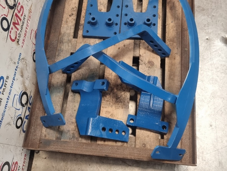 Ford 8210, Front Mudguard Bracket Kit Carraro E6nn16c199ba - Guardabarros: foto 4 Ford 8210, Front Mudguard Bracket Kit Carraro E6nn16c199ba - Guardabarros: foto 4