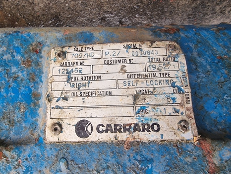 Ford 8240, 8340 Carraro 709/hd Front Axle Beam Housing With Differential 19015 - Eje y piezas: foto 3 Ford 8240, 8340 Carraro 709/hd Front Axle Beam Housing With Differential 19015 - Eje y piezas: foto 3