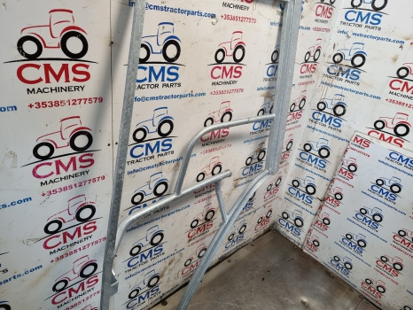 Ford 8340, 40, Tm And Ts Series, Cab Door Frame Lhs Bent Galvanized 82006665 - Puerta y piezas: foto 5 Ford 8340, 40, Tm And Ts Series, Cab Door Frame Lhs Bent Galvanized 82006665 - Puerta y piezas: foto 5
