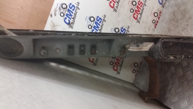 Ford Ap Cab Inner Roof, Cab Roof Panel, Trim With Switches E5nn94502b84aa - Cabina e interior para Tractor: foto 3 Ford Ap Cab Inner Roof, Cab Roof Panel, Trim With Switches E5nn94502b84aa - Cabina e interior para Tractor: foto 3