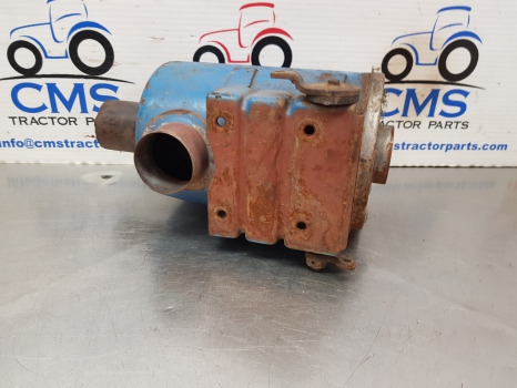 Ford Dexta, Super Dexta, Engine Air Filter Box, Oil Bath 960e18205, 957e9600a - Sistema de admisión de aire: foto 2 Ford Dexta, Super Dexta, Engine Air Filter Box, Oil Bath 960e18205, 957e9600a - Sistema de admisión de aire: foto 2