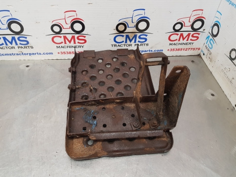 Ford Major, Super Major Cab Footstep Lh With Bracket E1addn16450a, E1adkn16472 - Sistema de admisión de aire: foto 4 Ford Major, Super Major Cab Footstep Lh With Bracket E1addn16450a, E1adkn16472 - Sistema de admisión de aire: foto 4