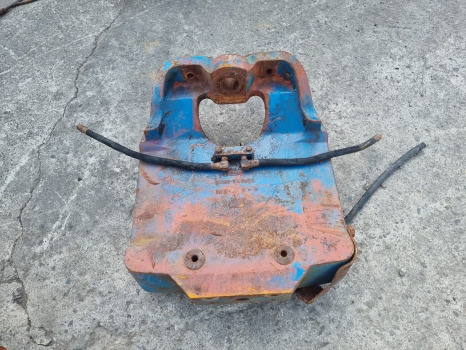 Ford New Holland Tw20, Tw10, Tw30 Front Axle Support D4nn3a042c - Eje delantero: foto 1 Ford New Holland Tw20, Tw10, Tw30 Front Axle Support D4nn3a042c - Eje delantero: foto 1