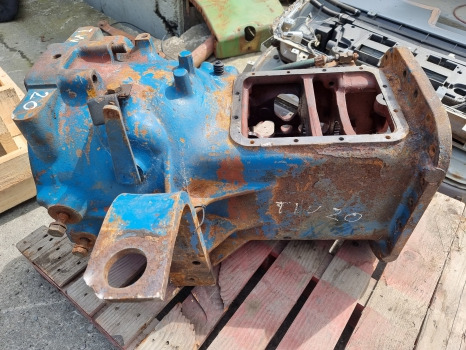 Fordtw20, Tw, 700 Series, Transmission Gearbox Housing D8nn7006ca, D8nn7005ca - Caja de cambios: foto 1 Fordtw20, Tw, 700 Series, Transmission Gearbox Housing D8nn7006ca, D8nn7005ca - Caja de cambios: foto 1