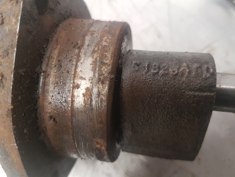 International Case 885 Parking Hand Brake Control Pivot Shaft 94329c93, 94328c3 - Piezas de freno para Tractor: foto 4 International Case 885 Parking Hand Brake Control Pivot Shaft 94329c93, 94328c3 - Piezas de freno para Tractor: foto 4