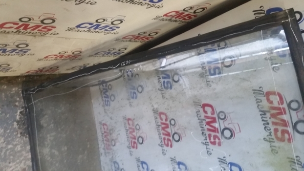 Jcb 410 Loader Cab Front Window Windscreen. Please Check By Photos. - Parabrisas para Cargadora de ruedas: foto 4 Jcb 410 Loader Cab Front Window Windscreen. Please Check By Photos. - Parabrisas para Cargadora de ruedas: foto 4