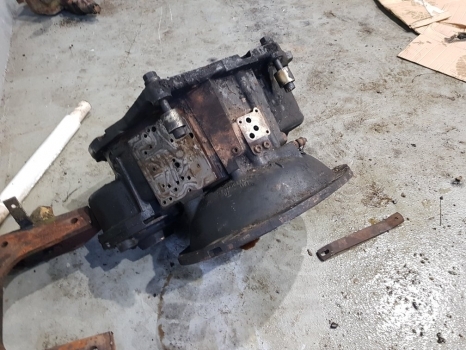 Jcb Tm310, Tm310s, 3cx, 4cx Transmission Housing 459/30368, 589/10592, 459/30390 - Caja de cambios y piezas para Cargadora: foto 1 Jcb Tm310, Tm310s, 3cx, 4cx Transmission Housing 459/30368, 589/10592, 459/30390 - Caja de cambios y piezas para Cargadora: foto 1