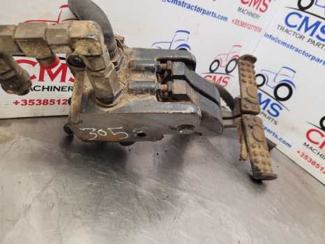 John Deere 3050, 3350, 3040 Sg2 Cab Brake Master Cylinder, Pedal Kit Al33145 - Piezas de freno para Maquinaria agrícola: foto 2 John Deere 3050, 3350, 3040 Sg2 Cab Brake Master Cylinder, Pedal Kit Al33145 - Piezas de freno para Maquinaria agrícola: foto 2