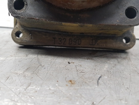 John Deere 3130, 3030, 3120, 2840 Pto Plate With Brake Pad T32090 - Pastillas de freno para Maquinaria agrícola: foto 4 John Deere 3130, 3030, 3120, 2840 Pto Plate With Brake Pad T32090 - Pastillas de freno para Maquinaria agrícola: foto 4