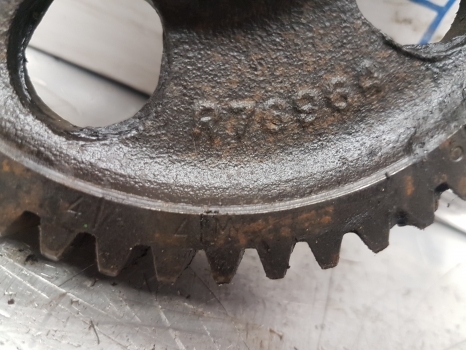 John Deere 6000 Series 6300, 6400 Engine Fuel Pump Drive Gear Z48 R76964 - Bomba de combustible para Tractor: foto 3 John Deere 6000 Series 6300, 6400 Engine Fuel Pump Drive Gear Z48 R76964 - Bomba de combustible para Tractor: foto 3