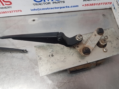 John Deere 6115m, 6m Series, Wipper Motor Assy Al215734, Al207086, Al153660 - Limpiaparabrisas para Tractor: foto 5 John Deere 6115m, 6m Series, Wipper Motor Assy Al215734, Al207086, Al153660 - Limpiaparabrisas para Tractor: foto 5