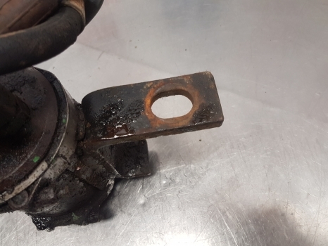 John Deere 6610, 6420, 6310 Brake Attenuator Al151879, Al116783, L114663 - Piezas de freno para Maquinaria agrícola: foto 4 John Deere 6610, 6420, 6310 Brake Attenuator Al151879, Al116783, L114663 - Piezas de freno para Maquinaria agrícola: foto 4