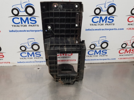 John Deere 6r 185, 6r, 6m Series, Reservoir Holder L220904 - Limpiaparabrisas: foto 2 John Deere 6r 185, 6r, 6m Series, Reservoir Holder L220904 - Limpiaparabrisas: foto 2