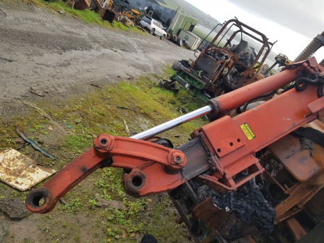 Kubota K 030 Digging Arm Complete, Telescopic Option - Brazo para Excavadora de cadenas: foto 3 Kubota K 030 Digging Arm Complete, Telescopic Option - Brazo para Excavadora de cadenas: foto 3