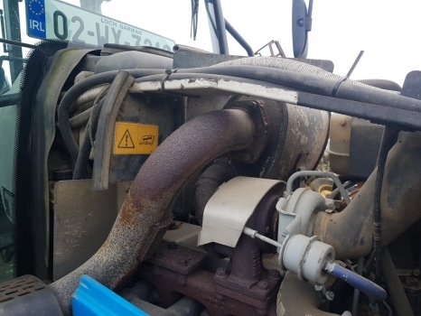 Landini Mythos 100, Mythos 90 Exhaust Box 3654012m91 - Sistema de escape para Maquinaria agrícola: foto 2 Landini Mythos 100, Mythos 90 Exhaust Box 3654012m91 - Sistema de escape para Maquinaria agrícola: foto 2