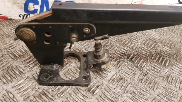 Landini Mythos Series 115 Hand Brake Parking 3657358m91 - Piezas de freno para Tractor: foto 4 Landini Mythos Series 115 Hand Brake Parking 3657358m91 - Piezas de freno para Tractor: foto 4