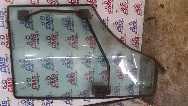 Landini Mythos Tdi 115 Cab Door Right Complete 3656166m1 - Puerta y piezas para Tractor: foto 4 Landini Mythos Tdi 115 Cab Door Right Complete 3656166m1 - Puerta y piezas para Tractor: foto 4