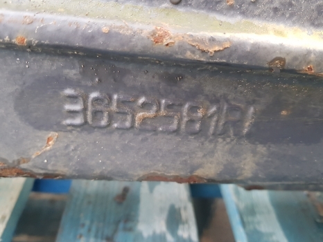 Landini Vision 105 Front Axle Housing 3652581r1; 3652580m92; 3652580m91 - Eje delantero para Tractor: foto 2 Landini Vision 105 Front Axle Housing 3652581r1; 3652580m92; 3652580m91 - Eje delantero para Tractor: foto 2