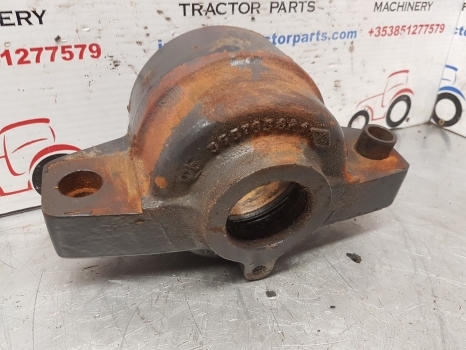 Landini Vision 95, 100, 105 Front Axle Support Rear 3557959m91, 3557658r - Eje delantero para Tractor: foto 1 Landini Vision 95, 100, 105 Front Axle Support Rear 3557959m91, 3557658r - Eje delantero para Tractor: foto 1