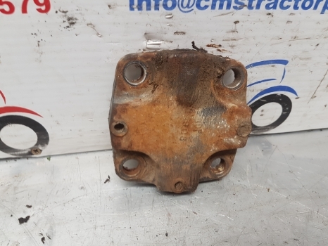 Landini Vision 95, 105 Front Axle King Pin Top Cover 3557986m1 - Eje delantero para Tractor: foto 2 Landini Vision 95, 105 Front Axle King Pin Top Cover 3557986m1 - Eje delantero para Tractor: foto 2