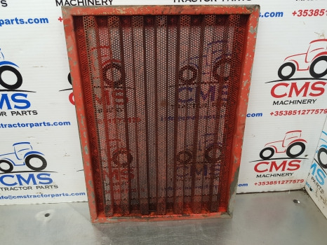 Massey Ferguson 2640, 2720, 2645, 2685, 2725 Side Grille, Grill Panel 3381044m91 - Parrilla: foto 1 Massey Ferguson 2640, 2720, 2645, 2685, 2725 Side Grille, Grill Panel 3381044m91 - Parrilla: foto 1