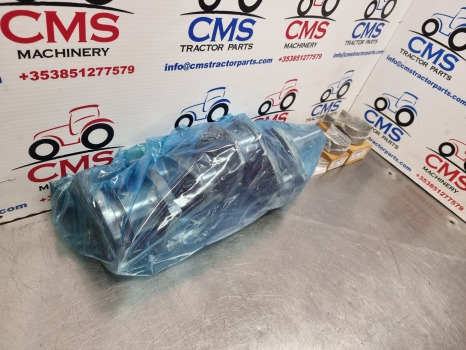 Massey Ferguson 35, 135, Dexta, Super Dexta, Crankshaft Std 3638309m91, 81815395 - Motor y piezas: foto 4 Massey Ferguson 35, 135, Dexta, Super Dexta, Crankshaft Std 3638309m91, 81815395 - Motor y piezas: foto 4