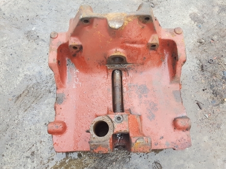 Massey Ferguson 50b, 100, 200, 300, 500 Series Front Axle Casting 1684290m1 - Cubo para Retroexcavadora: foto 2 Massey Ferguson 50b, 100, 200, 300, 500 Series Front Axle Casting 1684290m1 - Cubo para Retroexcavadora: foto 2