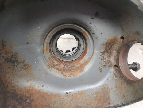 Eje delantero Massey Ferguson 5612 Front Axle Swivel Housing Lhs 730.06.070.61, 7300607001: foto 8
