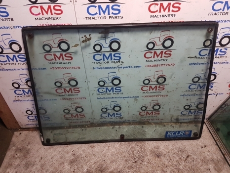 Massey Ferguson 690, 665, 698, 699 Cab Front Glass Windscreen Tg1246 - Parabrisas para Tractor: foto 1 Massey Ferguson 690, 665, 698, 699 Cab Front Glass Windscreen Tg1246 - Parabrisas para Tractor: foto 1