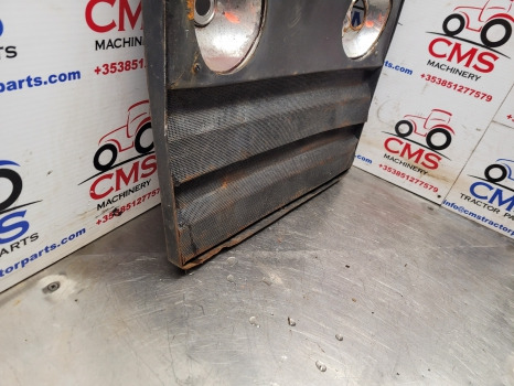 Massey Ferguson 690, 698, 699, 265, 275 Front Grille 682342m91, 1682950m91 - Parrilla: foto 5 Massey Ferguson 690, 698, 699, 265, 275 Front Grille 682342m91, 1682950m91 - Parrilla: foto 5