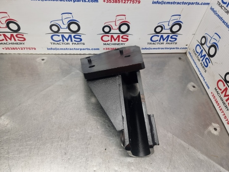 Mccormick Xtx 165, Landini Powermax, Stabiliser Bracket Rh 4220238m91 - Suspensión: foto 1 Mccormick Xtx 165, Landini Powermax, Stabiliser Bracket Rh 4220238m91 - Suspensión: foto 1