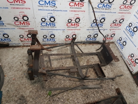 New Holland 8360, 8260, 8160, Tm120, Tm140 Bonnet, Hood Support Kit 82006312 - Capota para Tractor: foto 3 New Holland 8360, 8260, 8160, Tm120, Tm140 Bonnet, Hood Support Kit 82006312 - Capota para Tractor: foto 3