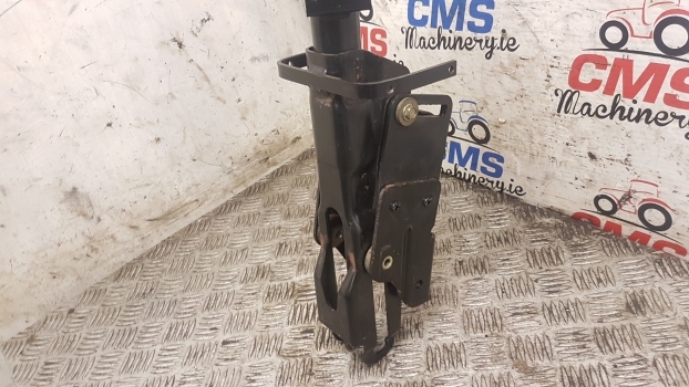New Holland Fiat Ford L,tl Ect. Series Steering Colum & Steering Wheel 82009379 - Columna de dirección para Tractor: foto 3 New Holland Fiat Ford L,tl Ect. Series Steering Colum & Steering Wheel 82009379 - Columna de dirección para Tractor: foto 3