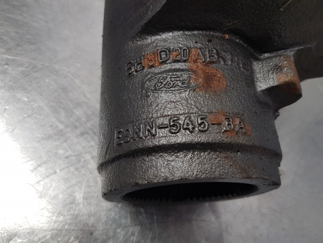 New Holland Ford 7840, 6640, 8240 Ts Piston And Arm E9nn545ba , 81870278 - Hidráulica: foto 2 New Holland Ford 7840, 6640, 8240 Ts Piston And Arm E9nn545ba , 81870278 - Hidráulica: foto 2