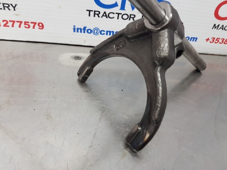 New Holland T5.95, T4, T5, T5000, Transmission Fork 84161752, 84329994 - Transmisión: foto 2 New Holland T5.95, T4, T5, T5000, Transmission Fork 84161752, 84329994 - Transmisión: foto 2