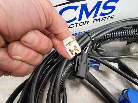 New Holland Tm120-tm155 Engine Wiring Loom, New 82021032 - Cables/ Alambres: foto 3 New Holland Tm120-tm155 Engine Wiring Loom, New 82021032 - Cables/ Alambres: foto 3