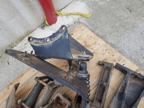 New Holland Tm155, Tm140, Tm165, 8360,  Tm, 60, Mxm, Cab Suspension Kit 82036344 - Suspensión de cabina: foto 5 New Holland Tm155, Tm140, Tm165, 8360,  Tm, 60, Mxm, Cab Suspension Kit 82036344 - Suspensión de cabina: foto 5