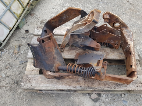 New Holland Tm155, Tm140, Tm165 Tm, 60, Mxm Series Cab Suspension Kit 82036819 - Suspensión de cabina: foto 1 New Holland Tm155, Tm140, Tm165 Tm, 60, Mxm Series Cab Suspension Kit 82036819 - Suspensión de cabina: foto 1