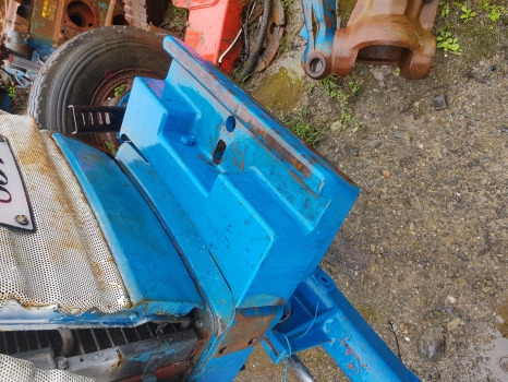 New Holland,ford 8710, 7910, Tw, 30 Serie, Main Weight Carrier Block E0nn3n241aa - Neumáticos y llantas para Maquinaria agrícola: foto 1 New Holland,ford 8710, 7910, Tw, 30 Serie, Main Weight Carrier Block E0nn3n241aa - Neumáticos y llantas para Maquinaria agrícola: foto 1
